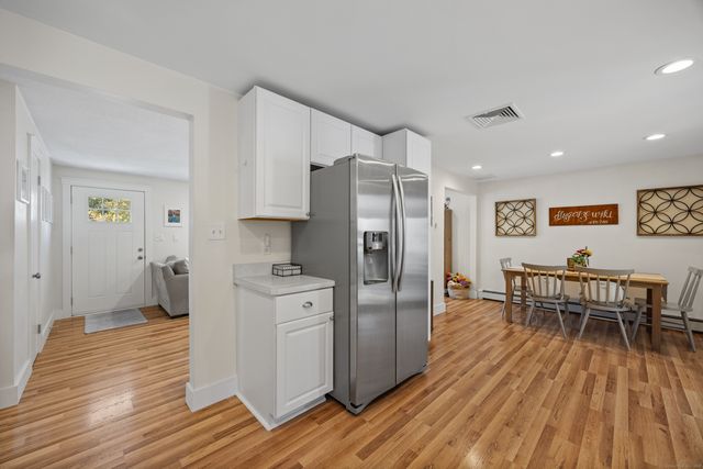 140 Edgewood Circle, Southington, CT 06489