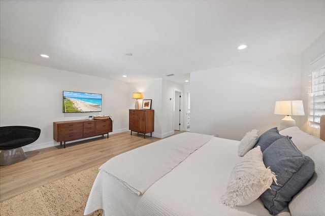 4640 SAN SIRO DRIVE, Sarasota, FL 34235