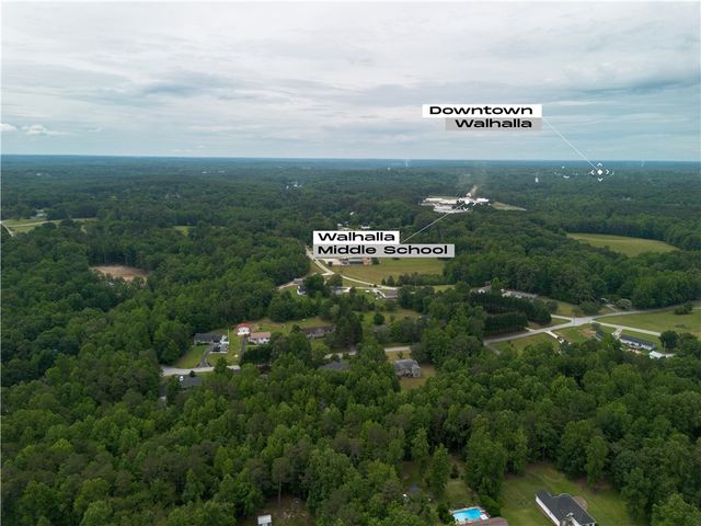 116 Jamlette Drive, Walhalla, SC 29691