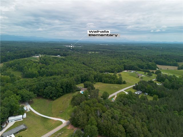 116 Jamlette Drive, Walhalla, SC 29691