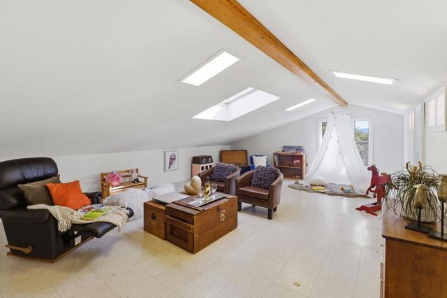 108 Santa Maria Avenue, Portola Valley, CA 94028