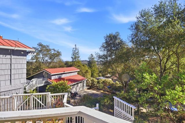 108 Santa Maria Avenue, Portola Valley, CA 94028