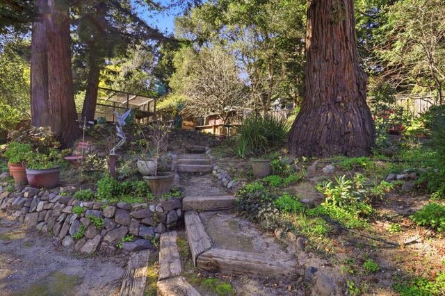 108 Santa Maria Avenue, Portola Valley, CA 94028