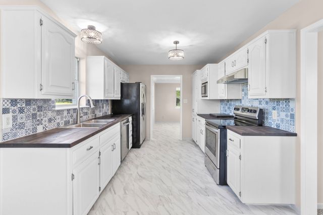 1654 CR 2411, Canton, TX 75103