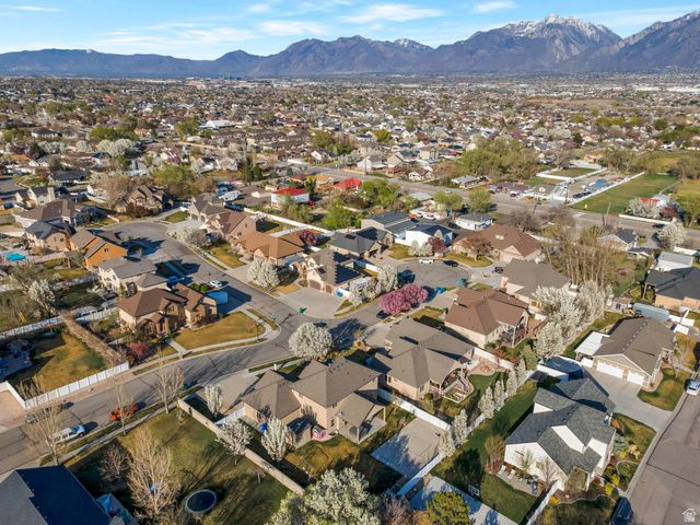 1817 W MASON DR, Riverton, UT 84065