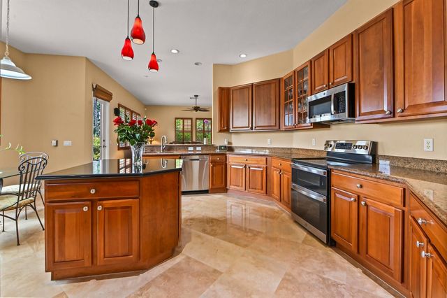 458 Cresta Circle, West Palm Beach, FL 33413