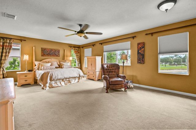 458 Cresta Circle, West Palm Beach, FL 33413