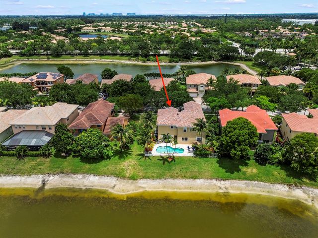 458 Cresta Circle, West Palm Beach, FL 33413
