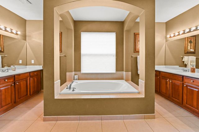 458 Cresta Circle, West Palm Beach, FL 33413