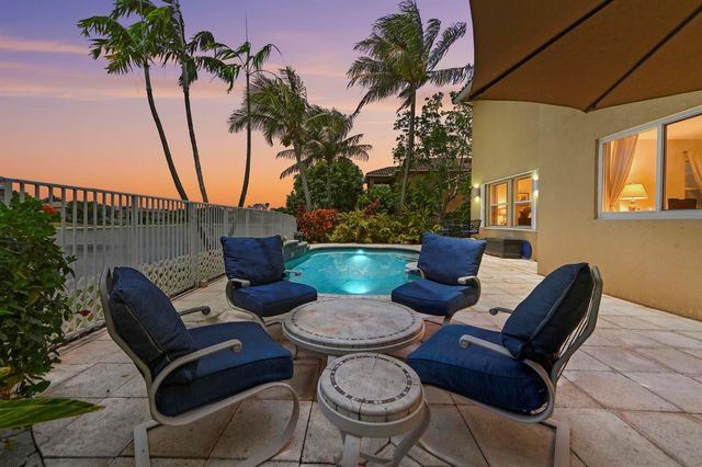 458 Cresta Circle, West Palm Beach, FL 33413