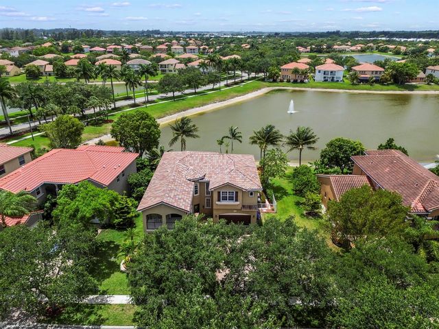 458 Cresta Circle, West Palm Beach, FL 33413