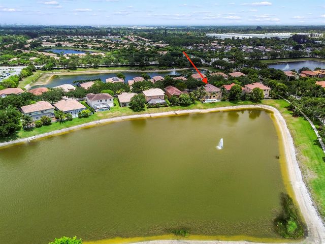 458 Cresta Circle, West Palm Beach, FL 33413
