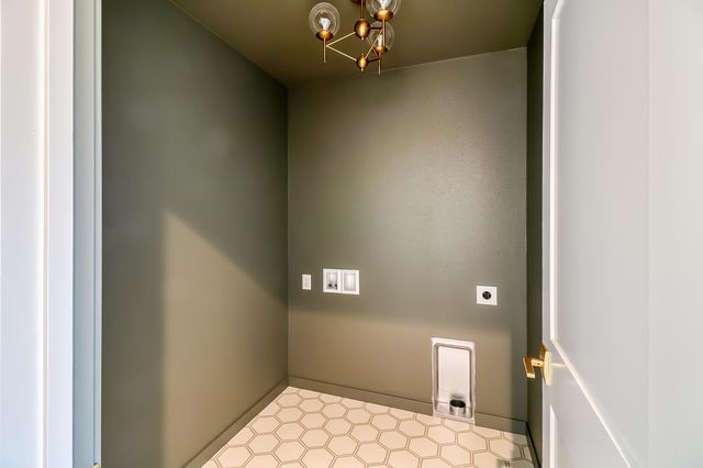 2523 36th Avenue S, Moorhead, MN 56560