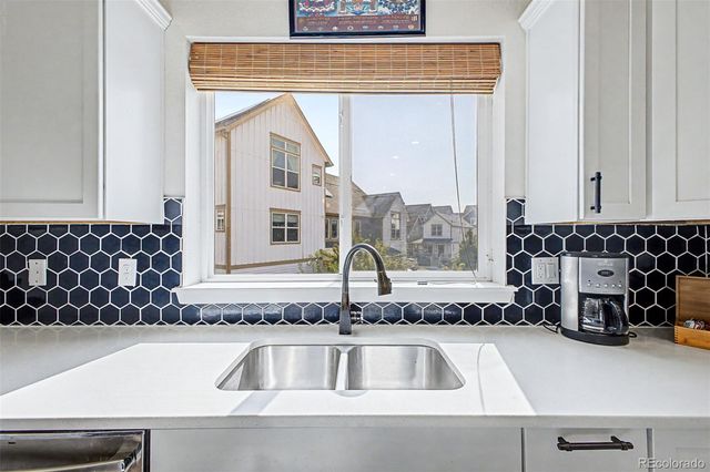 566 W Amherst Avenue, Englewood, CO 80110