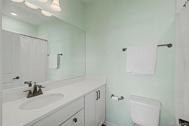 566 W Amherst Avenue, Englewood, CO 80110