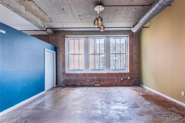 1511 Locust Street 404, St Louis, MO 63103
