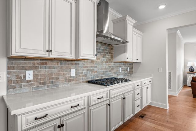 7065 Fiddlers Glen Dr, Arrington, TN 37014