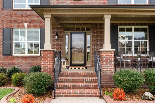 7065 Fiddlers Glen Dr, Arrington, TN 37014