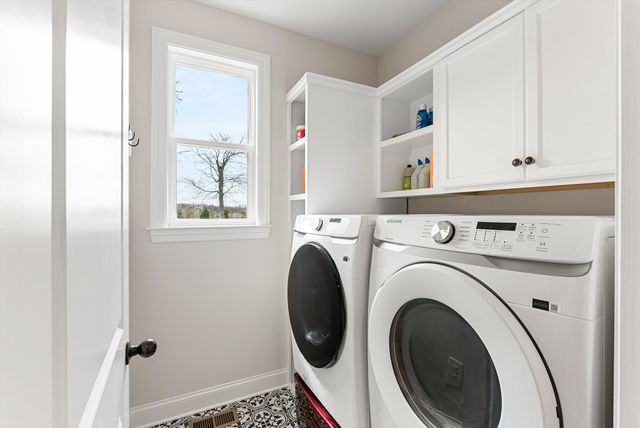 7065 Fiddlers Glen Dr, Arrington, TN 37014