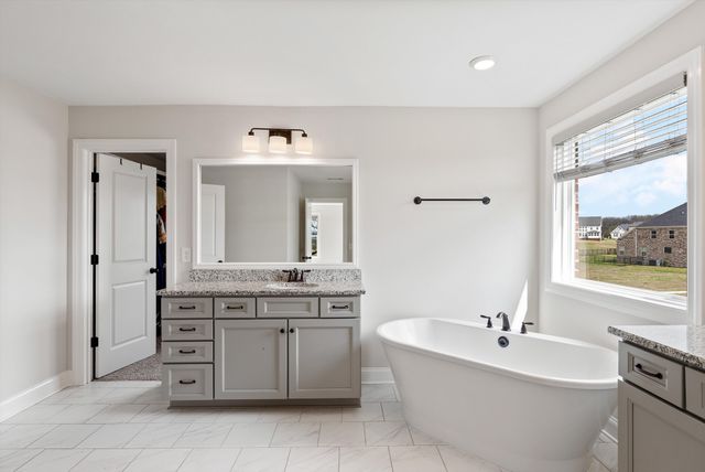 7065 Fiddlers Glen Dr, Arrington, TN 37014