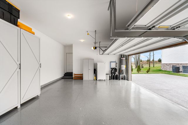 7065 Fiddlers Glen Dr, Arrington, TN 37014