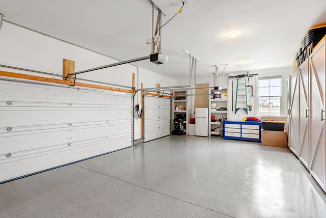 7065 Fiddlers Glen Dr, Arrington, TN 37014