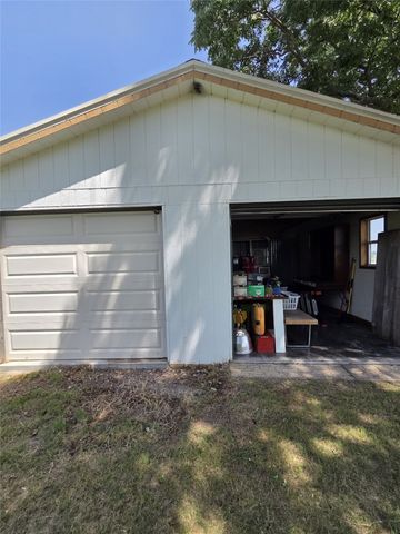 2100 S Highway 171, Cleburne, TX 76031