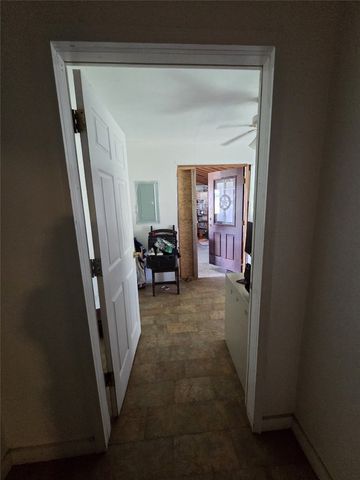 2100 S Highway 171, Cleburne, TX 76031