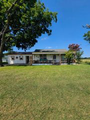 2100 S Highway 171, Cleburne, TX 76031