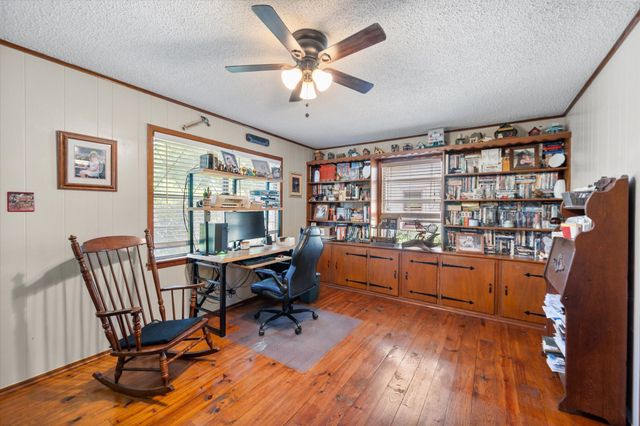 120 Woodland Avenue, Corsicana, TX 75110