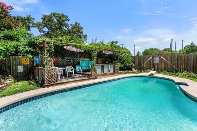 120 Woodland Avenue, Corsicana, TX 75110