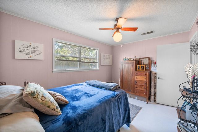 120 Woodland Avenue, Corsicana, TX 75110