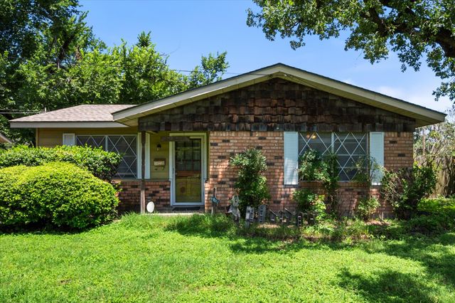 120 Woodland Avenue, Corsicana, TX 75110