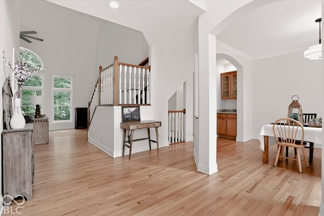 1040 Sullivans Ridge, Zionsville, IN 46077