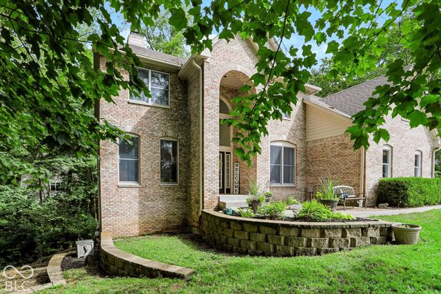 1040 Sullivans Ridge, Zionsville, IN 46077