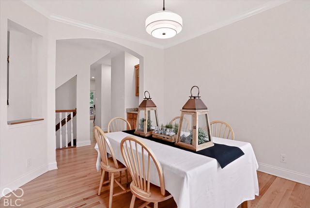1040 Sullivans Ridge, Zionsville, IN 46077
