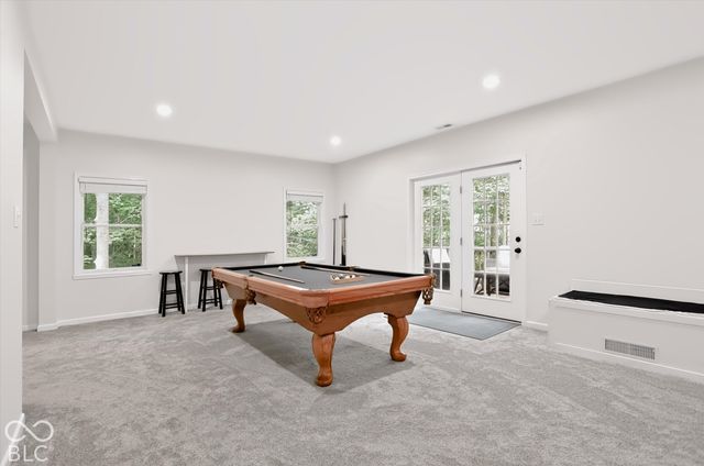 1040 Sullivans Ridge, Zionsville, IN 46077