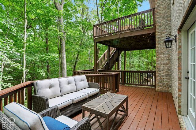 1040 Sullivans Ridge, Zionsville, IN 46077