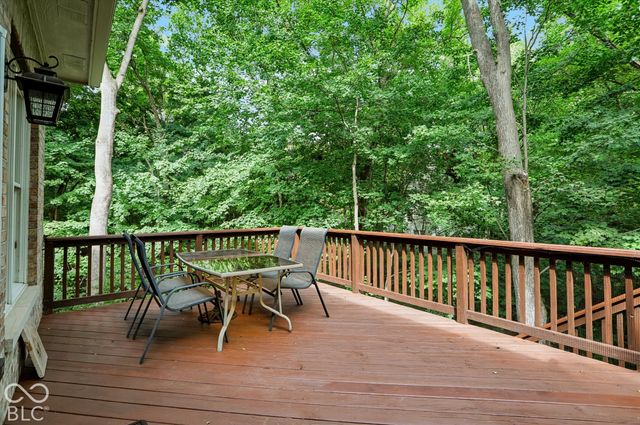 1040 Sullivans Ridge, Zionsville, IN 46077