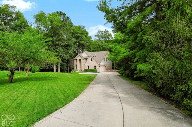 1040 Sullivans Ridge, Zionsville, IN 46077