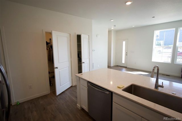2013 S Gold Bug Way, Aurora, CO 80018
