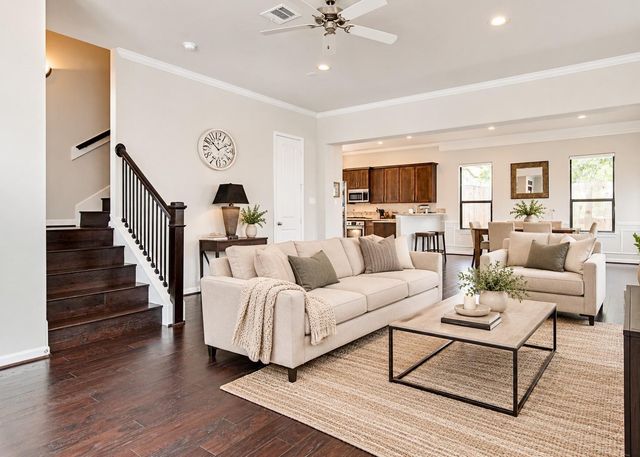 1154 W 10th Street, Houston, TX 77008