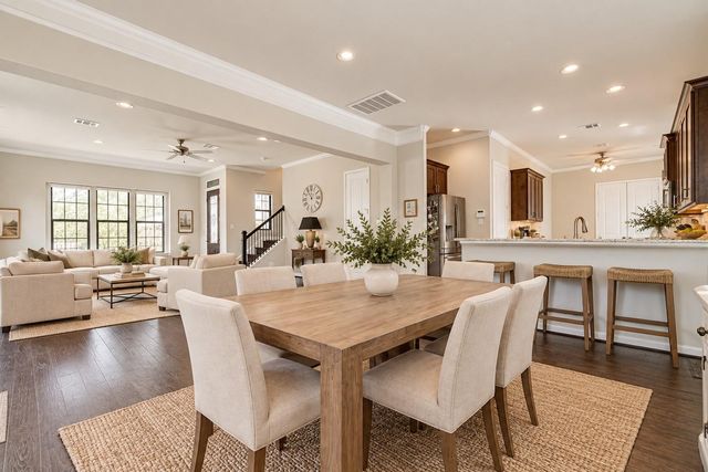 1154 W 10th Street, Houston, TX 77008