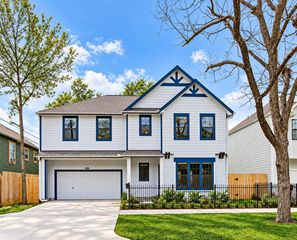 1154 W 10th Street, Houston, TX 77008