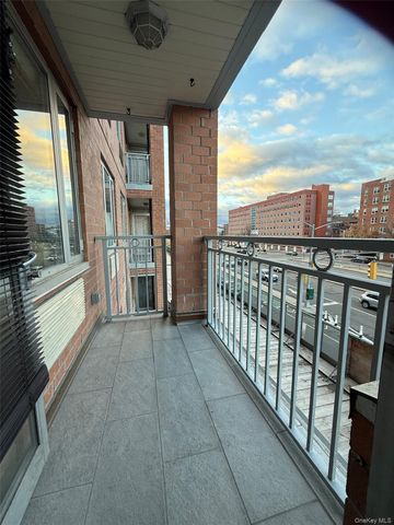 63-14 Queens Boulevard 3F, Woodside, NY 11377