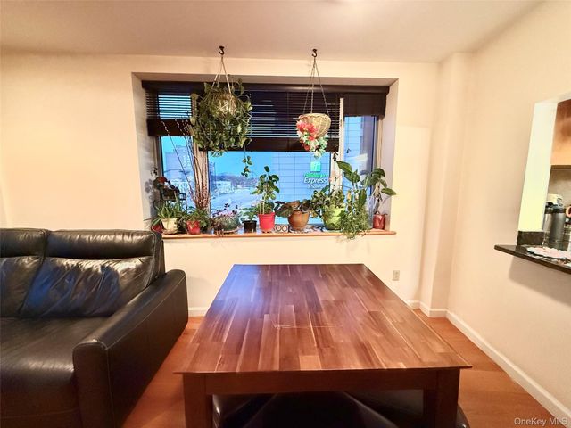 63-14 Queens Boulevard 3F, Woodside, NY 11377