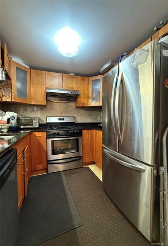 63-14 Queens Boulevard 3F, Woodside, NY 11377