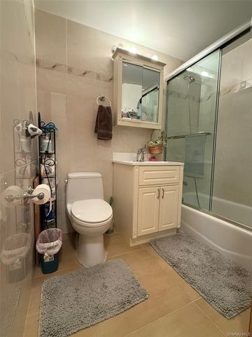 63-14 Queens Boulevard 3F, Woodside, NY 11377