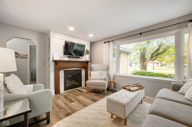 910 Stoner Drive, Anderson, IN 46013