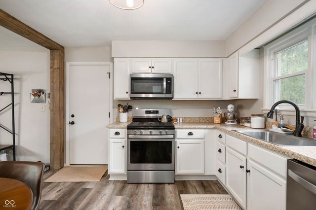 910 Stoner Drive, Anderson, IN 46013